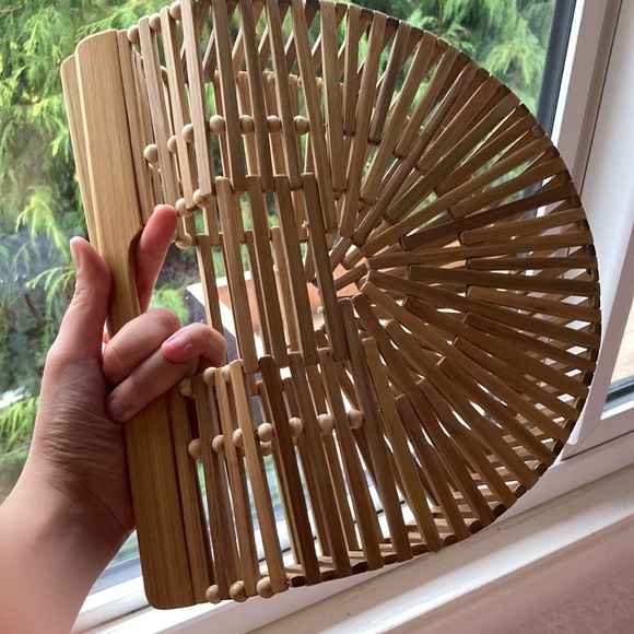 Wooden structural purse - Picture 2 of 2